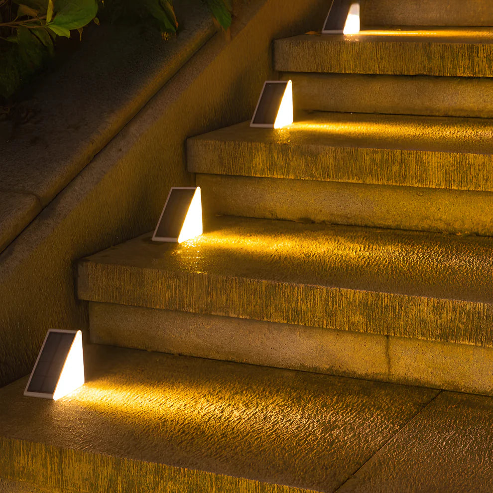 Luminária Led com Energia Solar para Escada Externa Impermeável