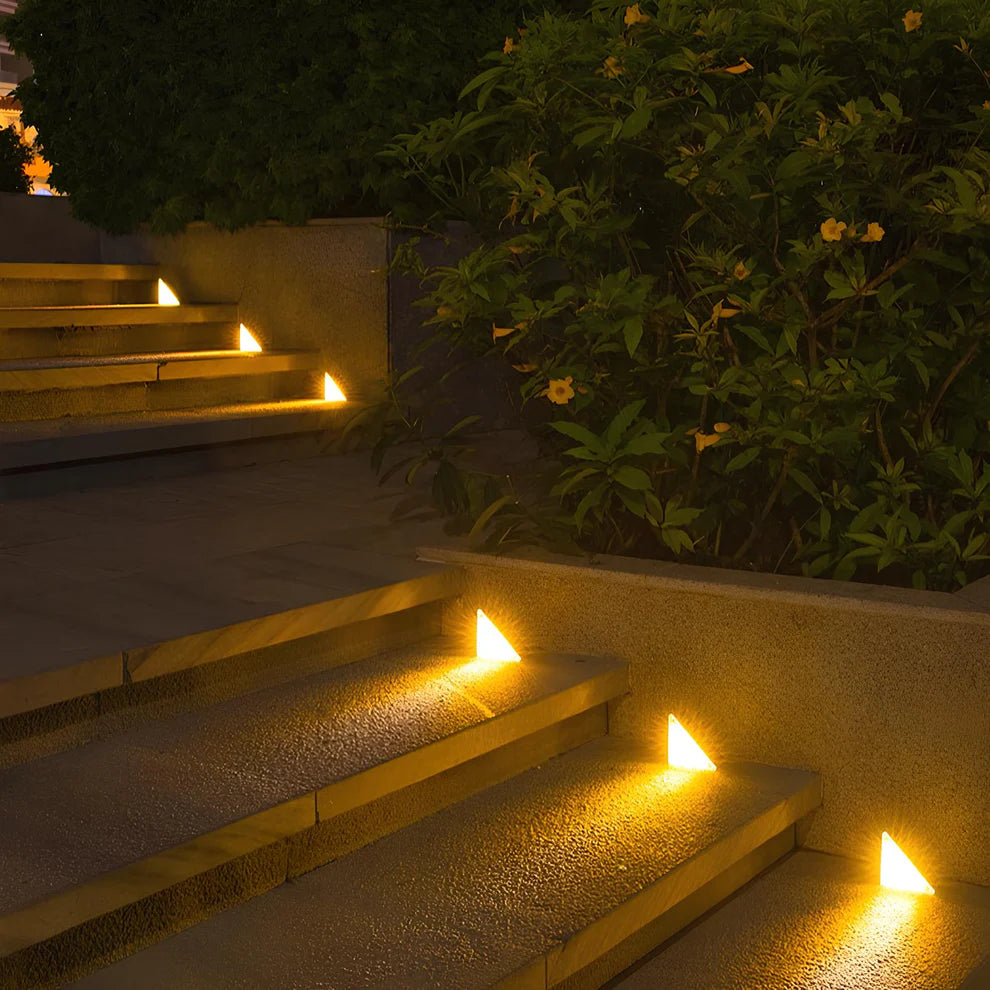 Luminária Led com Energia Solar para Escada Externa Impermeável